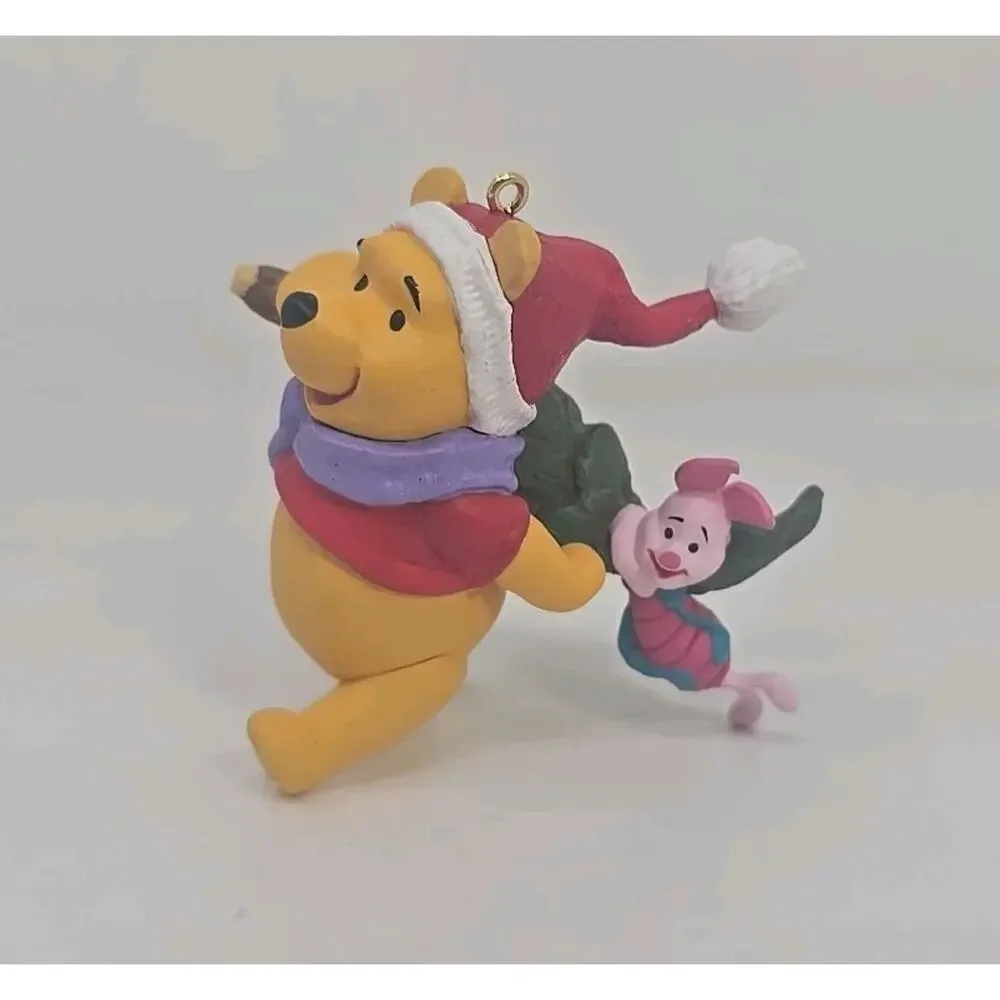 2000‎ Hallmark Keepsake Winnie The Pooh Chooses The Tree - Piglet U111